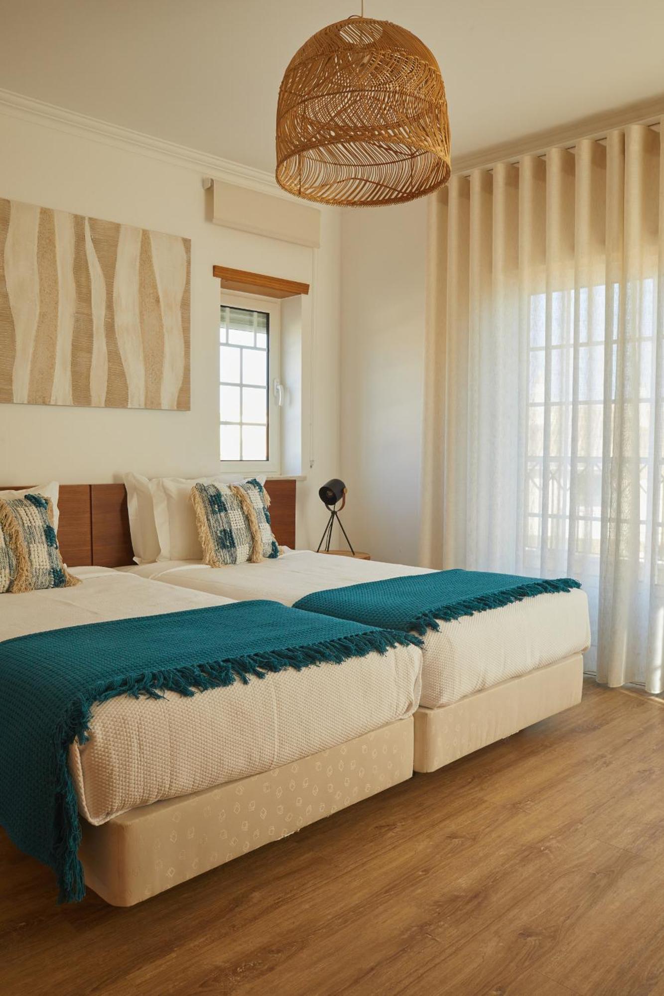 Villa Monte Oliveiras With Private Pool